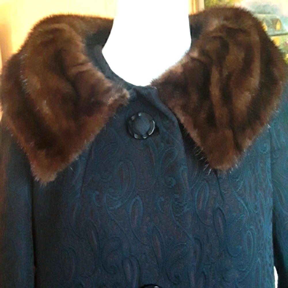 VINTAGE Coat Mink collar Golet 1950's pristine condition Sz10